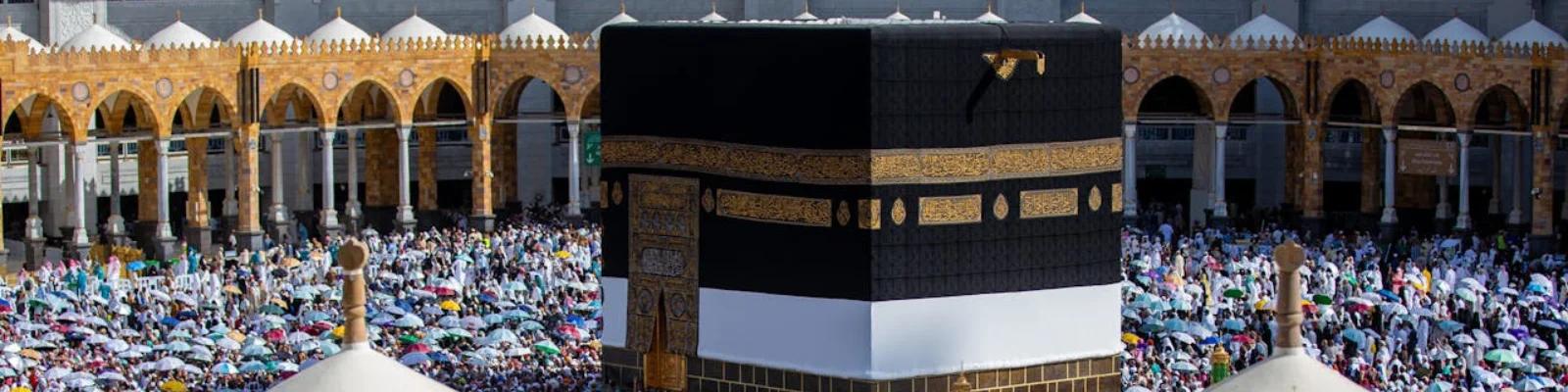 October Umrah tour for your perfect journey